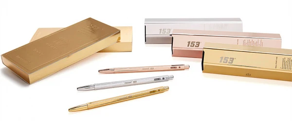 Monami 153 Gold 0.7mm pen