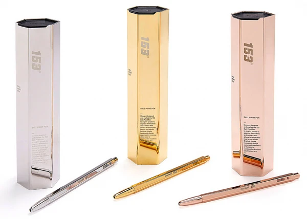 Monami 153 Gold 0.7mm pen